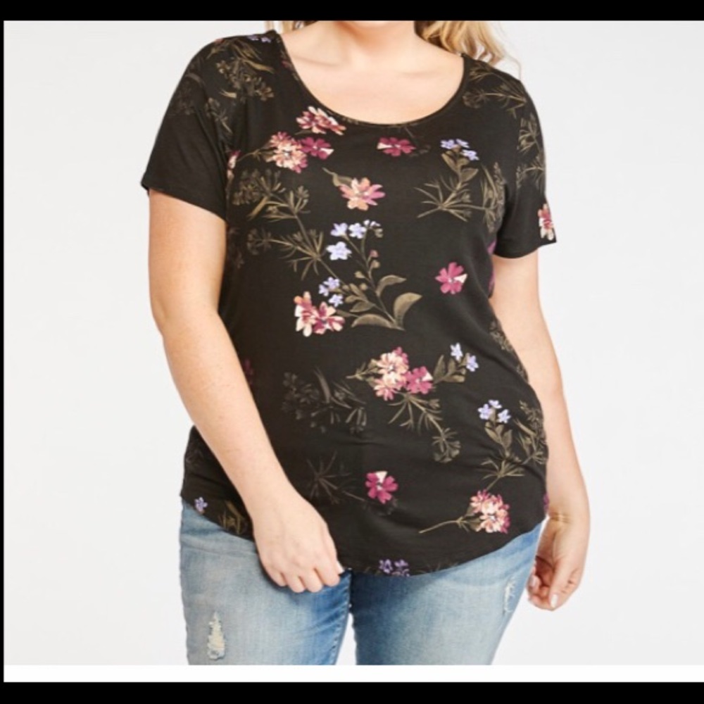 Dressy tee with V-neck back